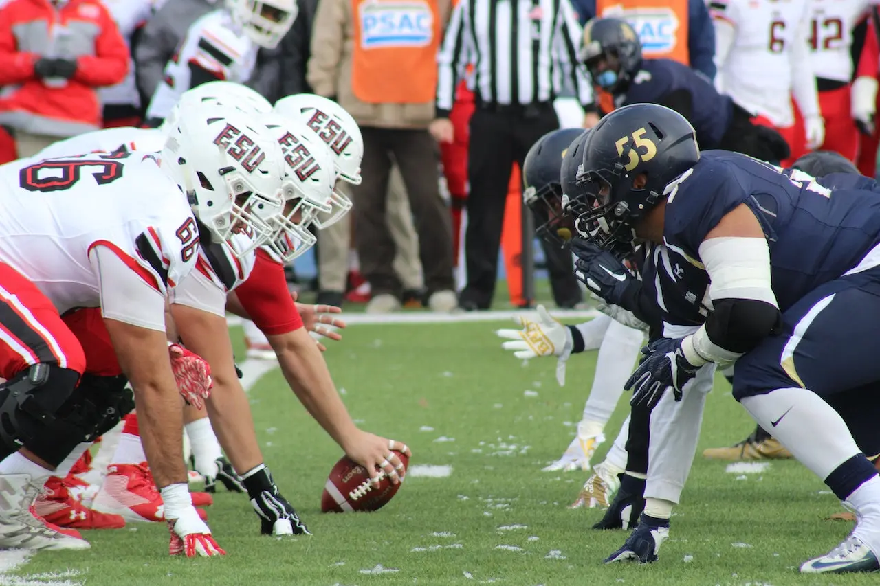 Football protective gears to ensure maximum safety
