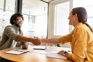how to choose an insurance broker
